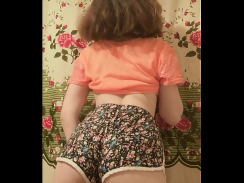 ❤️ Сексуалдуу жаш наристе камерада шорты чечип жатат ❤❌  Секс ky.sex78.ru ☑