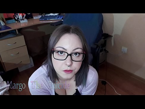 ❤️ Көз айнек тагынган сексуалдуу кыз Дилдону камерага терең соруп ❤❌  Секс ky.sex78.ru ☑